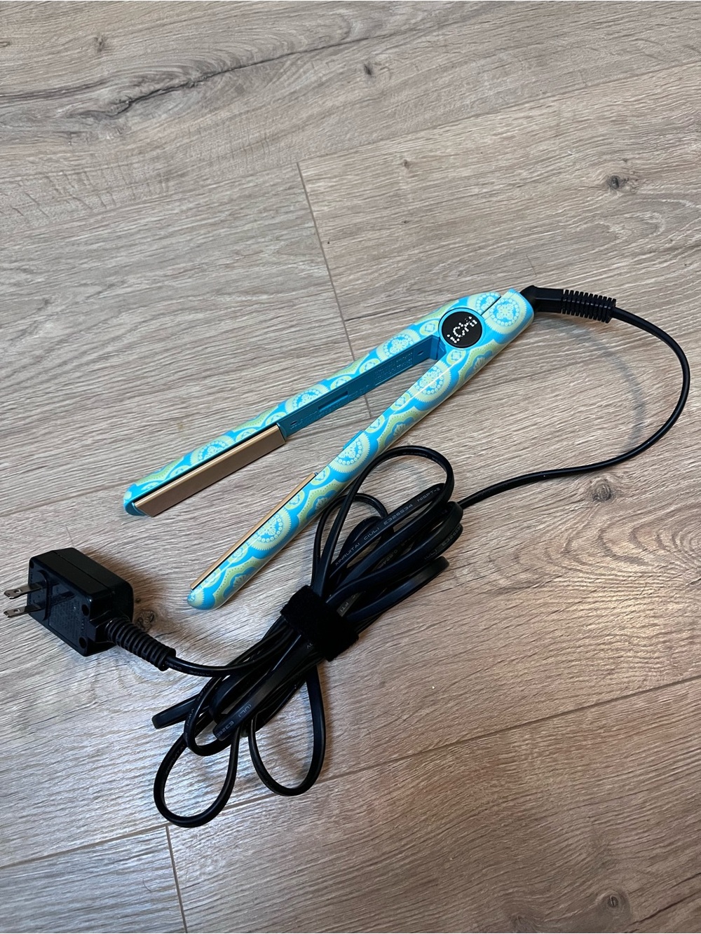 i.chi hair straightener turquoise & green